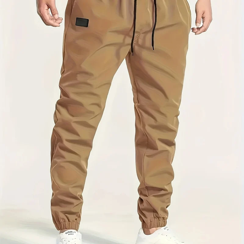 Herren Slim‑Tapered Tech‑Joggerhose mit Tunnelzugbund, elastischen Knöchelbündchen und funktionalen Seitentaschen Nord Taschen