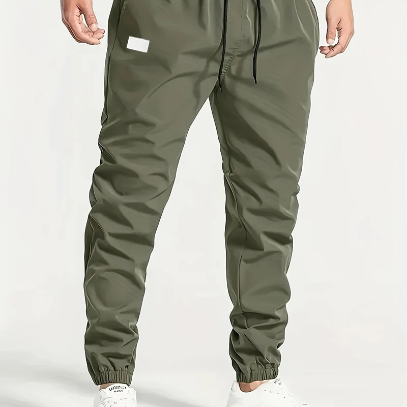 Herren Slim‑Tapered Tech‑Joggerhose mit Tunnelzugbund, elastischen Knöchelbündchen und funktionalen Seitentaschen Nord Taschen