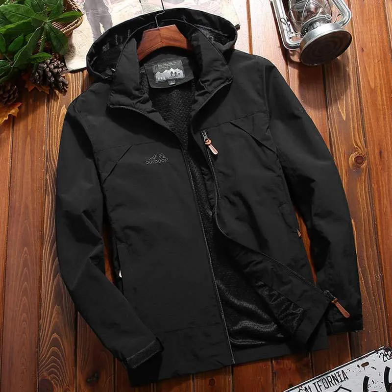 Herren Softshell‑Funktionsjacke mit Kapuze, atmungsaktiver Fleece‑Innenlage und verdeckten Reißverschlusstaschen Nord Taschen