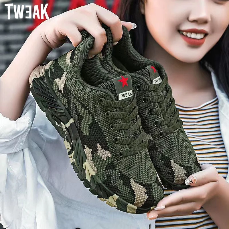 Damen Sportliche Hochleistungs-Sneakers mit ausgefeilter Camouflage-Optik Nord Taschen