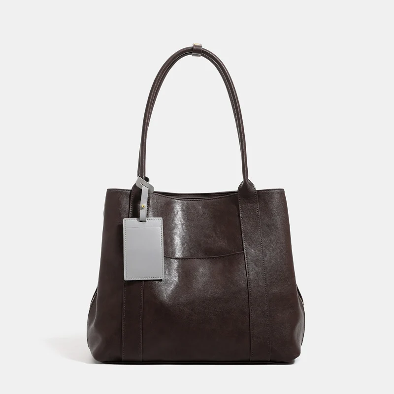 Damen Schultertasche mit strukturiertem Design und elegantem Klappenverschluss Nord Taschen