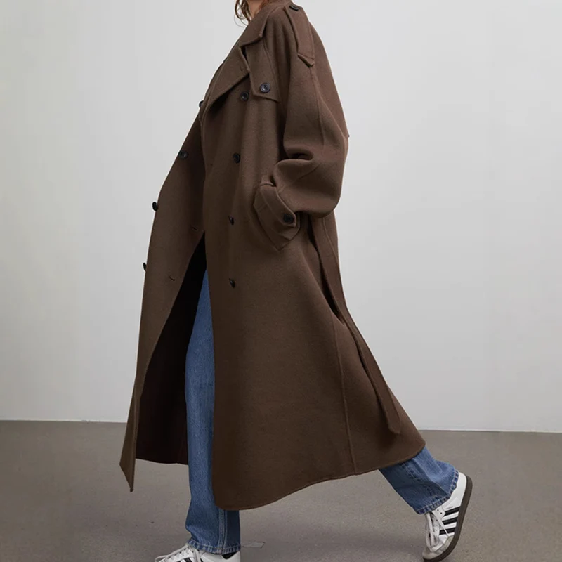 Damen Langer Wollmix-Mantel mit breitem Revers, Epauletten und verstellbaren Ärmelriegeln Nord Taschen