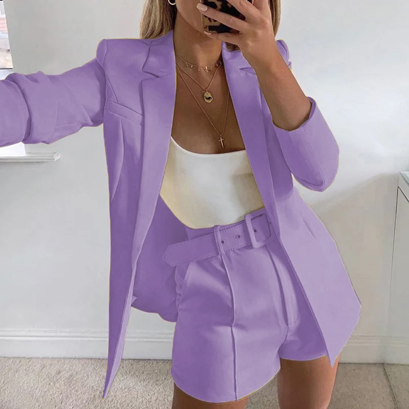 Damen Taillierter Longline-Blazer mit hochtaillierten Gürtelshorts-Set Nord Taschen