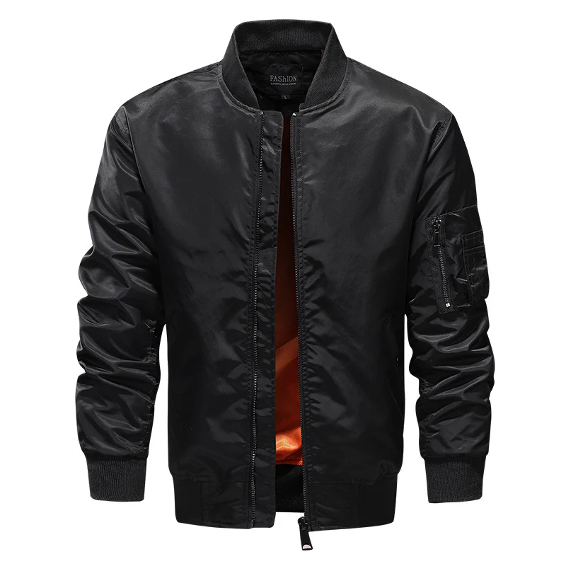 Herren leichter Nylon-Bomber mit kontrastierender Innenfütterung, Ärmeltasche und geripptem Bund Nord Taschen