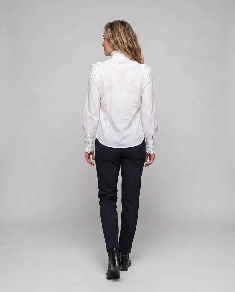 Damen elegante Rüschbluse mit Stehkragen und Schleifenakzenten Nord Taschen