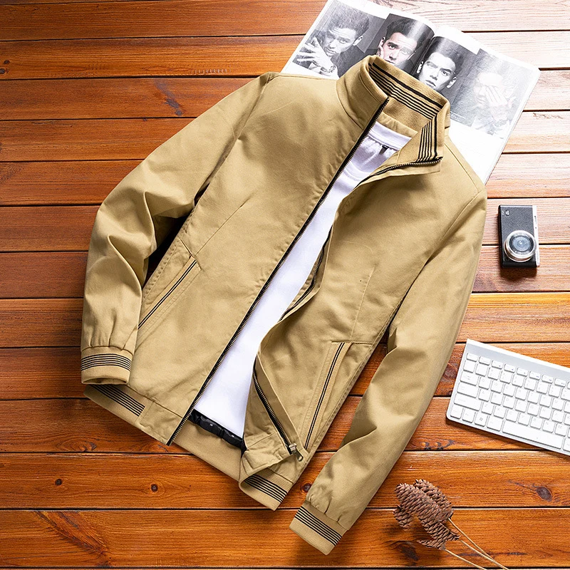 Herren leichter Canvas-Bomber mit gestreiften Rippbündchen, Stehkragen und Reißverschlusstaschen Nord Taschen