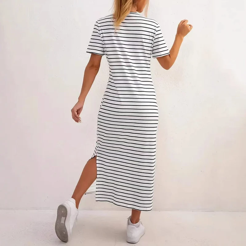 Damen Maxikleid mit seitlichen Schlitzen und gestreiftem Design