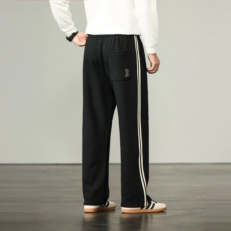 Herren Lässige Jogginghose mit weitem Bein, Kordelzug und Seitentaschen Nord Taschen
