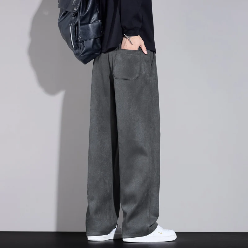 Herren Lässig geschnittene Bundfaltenhose mit Tunnelzug, weitem Bein und Veloursoptik Nord Taschen
