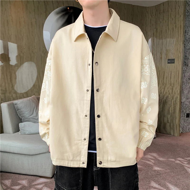 Herren Leichte Coachjacke mit Bandana-Print-Ärmeln und Druckknopffront Nord Taschen