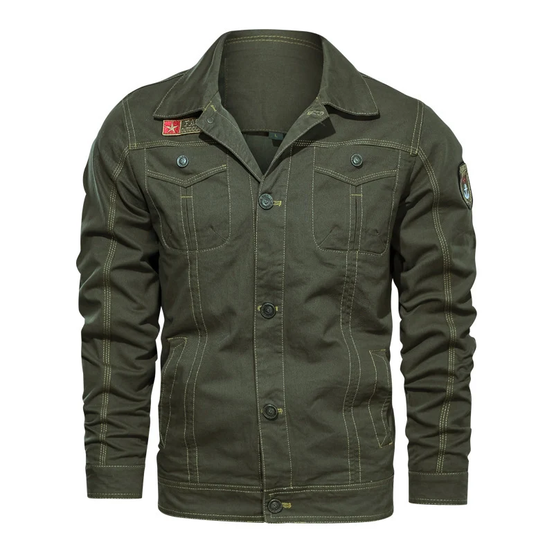 Herren Leichte Canvas-Fieldjacke im Military-Cut mit kontrastierenden Steppnähten und Brustpattentaschen Nord Taschen
