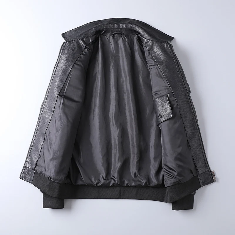 Herren Kunstleder-Fieldbomberjacke im Pilotenstil mit Patch‑Applikationen und Frontklappentaschen Nord Taschen