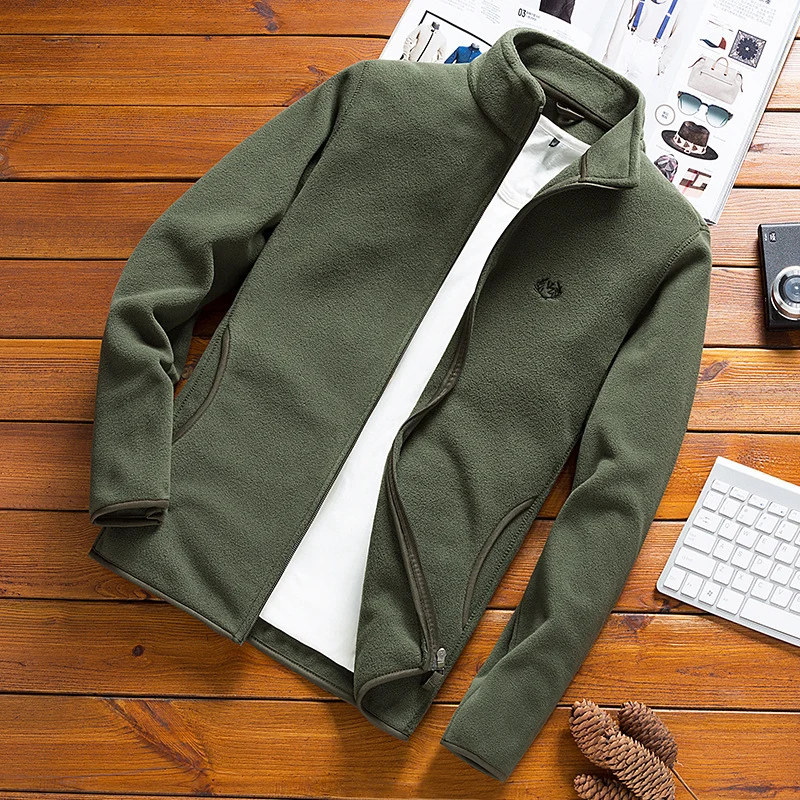 Herren Fleecejacke mit Stehkragen, windabweisender Mikrofaser‑Außenschicht und slim-regular Fit Nord Taschen