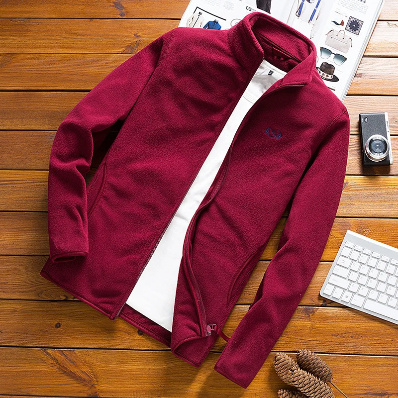 Herren Fleecejacke mit Stehkragen, windabweisender Mikrofaser‑Außenschicht und slim-regular Fit Nord Taschen