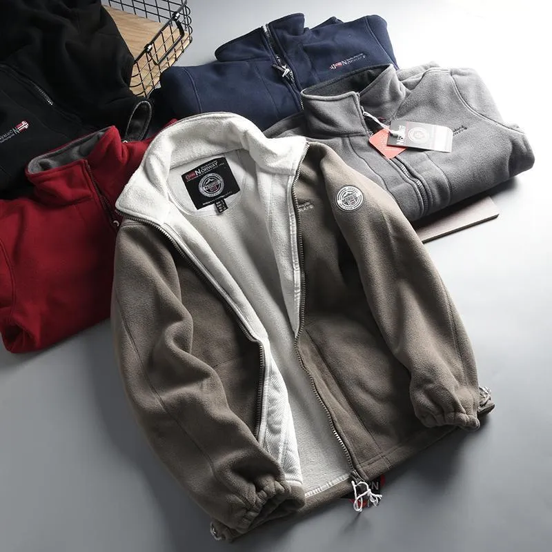 Herren Fleecejacke mit Stehkragen, durchgehendem Reißverschluss und wärmender Microfleece-Innenlage Nord Taschen