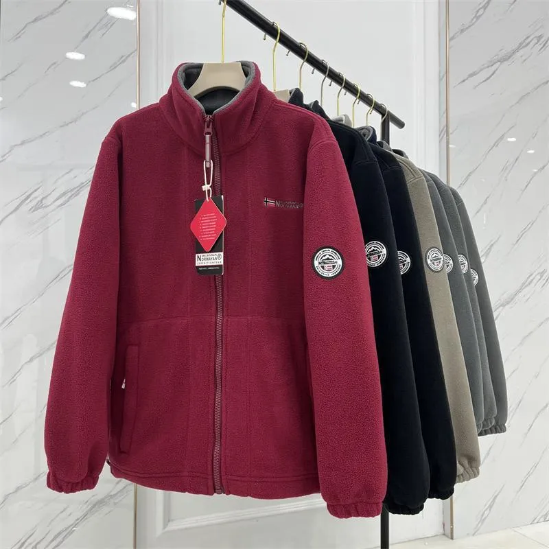 Herren Fleecejacke mit Stehkragen, durchgehendem Reißverschluss und wärmender Microfleece-Innenlage Nord Taschen