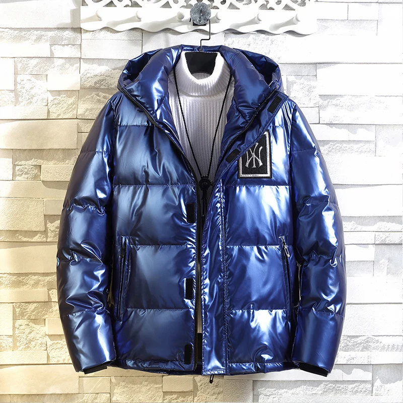 Herren glänzende Metallic Steppjacke mit Kapuze, winddichter Oberfläche und sportivem Utility Design Nord Taschen