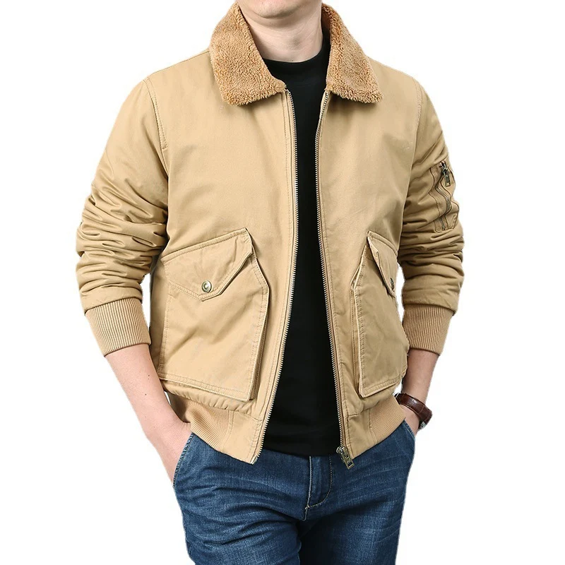 Herren Kurzschnitt Bomberjacke im Pilotenstil mit Teddykragen, Utility‑Taschen und gerippten Bündchen Nord Taschen