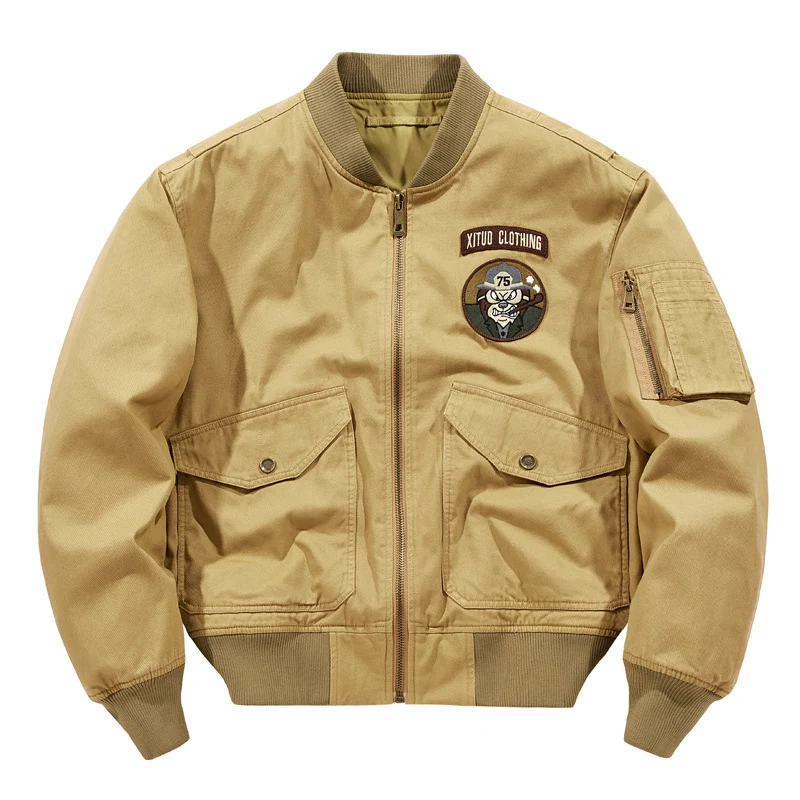 Herren Kurzgeschnittener Piloten-Bomber mit Utility-Taschen und gestickten Patches Nord Taschen