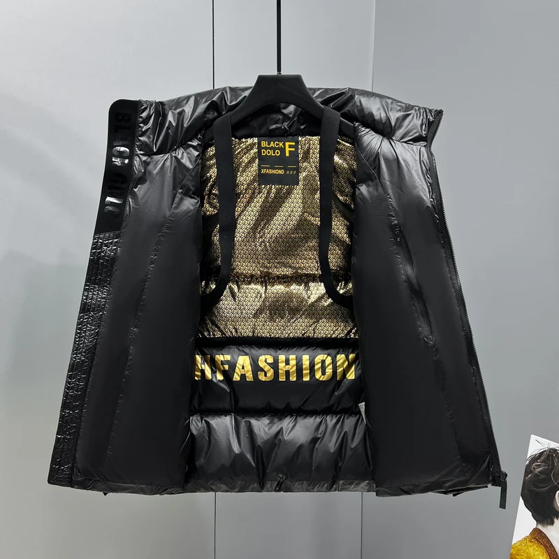 Herren glänzende gesteppte Daunenjacke mit Kapuze und hohem Kragen Nord Taschen