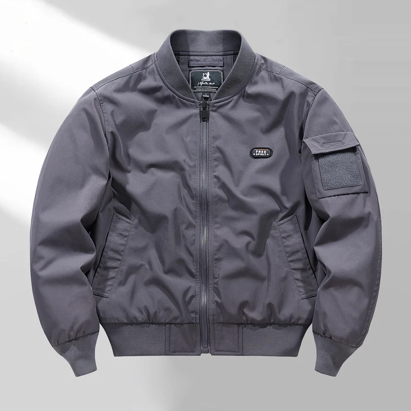 Herren Kurzblouson im Aviator‑Minimalstil mit Multifunktions‑Ärmeltasche Nord Taschen