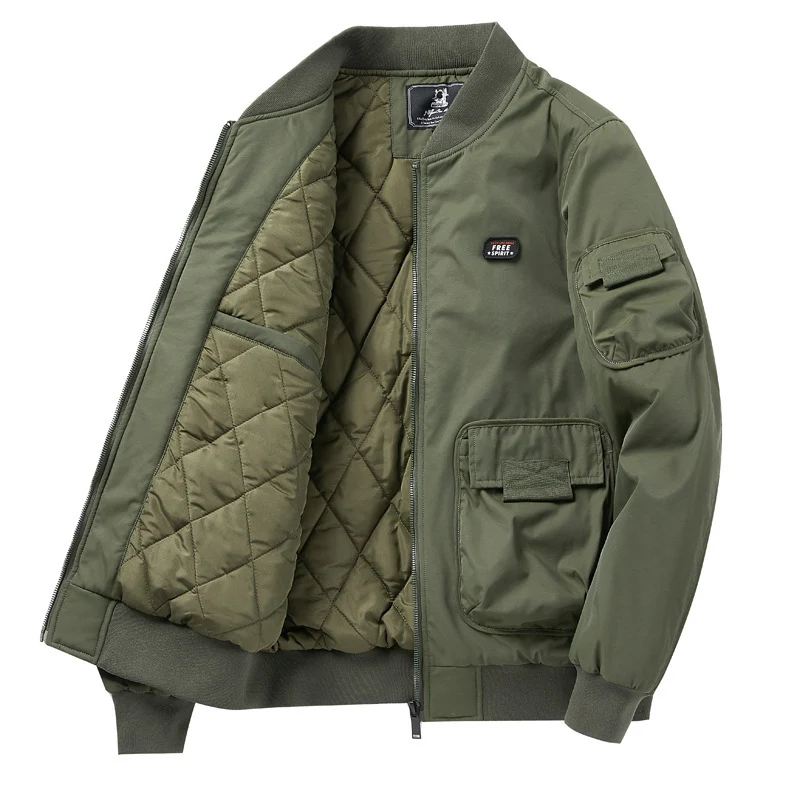 Herren Kurz geschnittener Utility-Bomber mit Multifunktionstaschen und geripptem Bund Nord Taschen