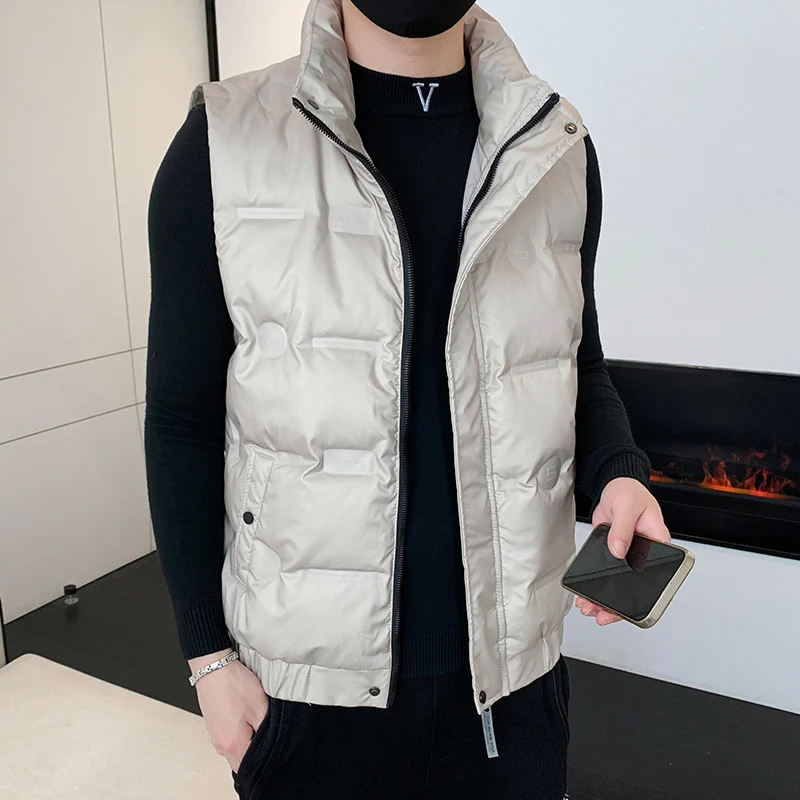 Herren gesteppte Thermoweste mit hochabschließendem Stehkragen, wasserabweisender Shell und verdeckten Taschen Nord Taschen