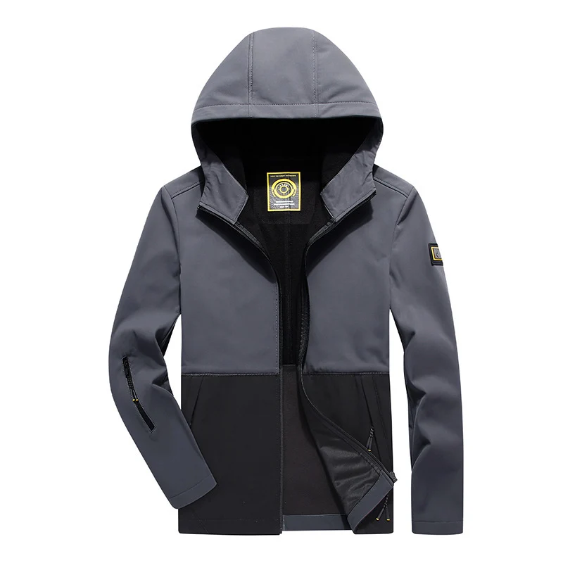 Herren leichte Softshell‑Outdoorjacke mit Kapuze, windabweisender Front und funktionalen Taschen Nord Taschen