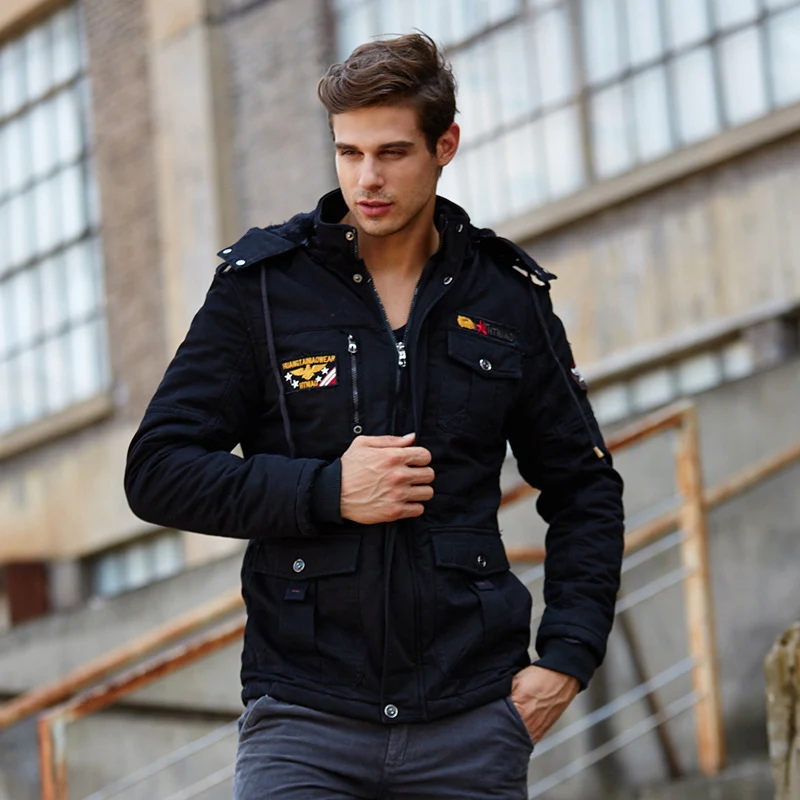 Herren gesteppte Feldjacke mit Kapuze Patch-Details und Thermofutter Nord Taschen
