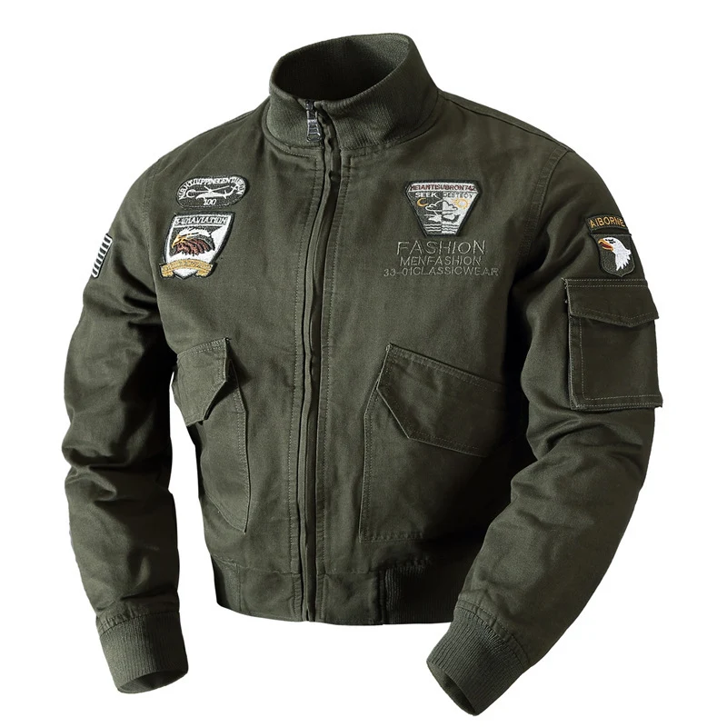 Herren Canvas-Pilotenblouson im Field-Style mit hohem Kragen, Patch-Applikationen und Mehrzwecktaschen Nord Taschen