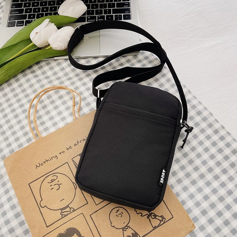 Damen praktische Umhängetasche aus strapazierfähigem Material Nord Taschen