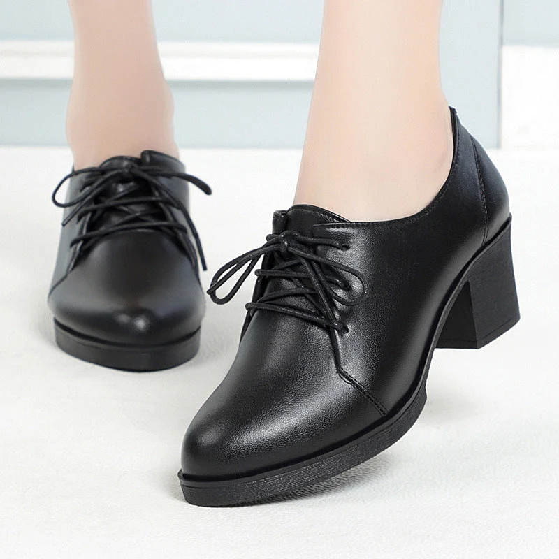 Damen Elegante Schnürschuhe mit bequemen Blockabsatz und modischem Obermaterial - Vittorelli