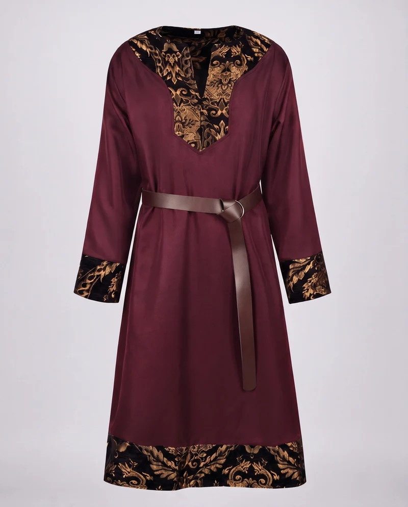 Elegante Damenkaftan mit aufwendigen Verzierungen und Gürtel Details Nord Taschen