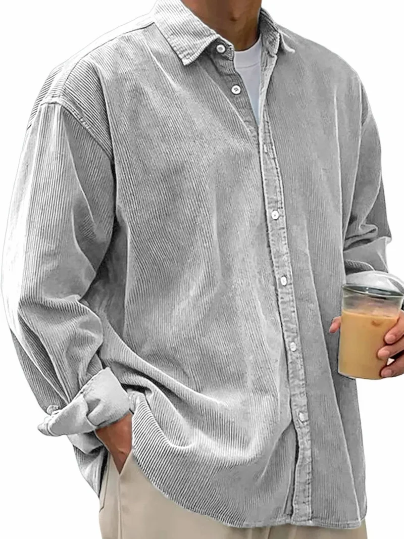 Herren lässiges Cordhemd aus Feincord mit Oversize-Schnitt