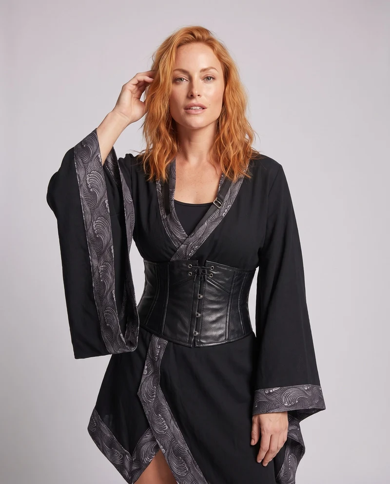 Damen Historisches Kostümkleid mit Eleganten Ärmeln und Künstlerischen Schnürdetails Nord Taschen