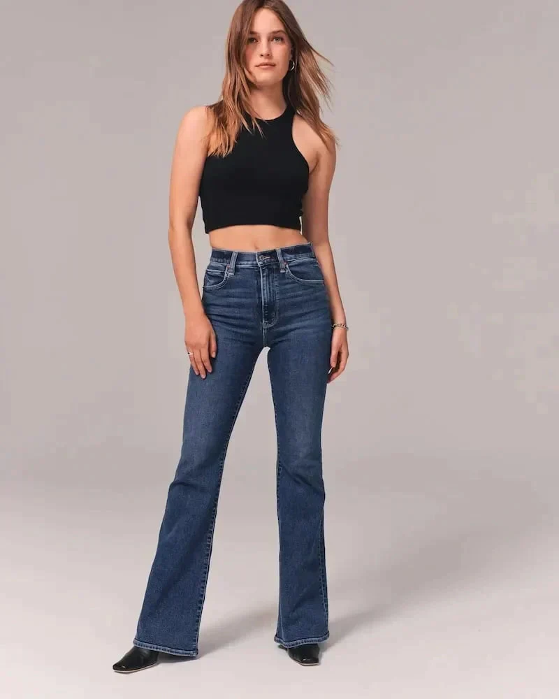 Figurformende Bootcut-Jeans
