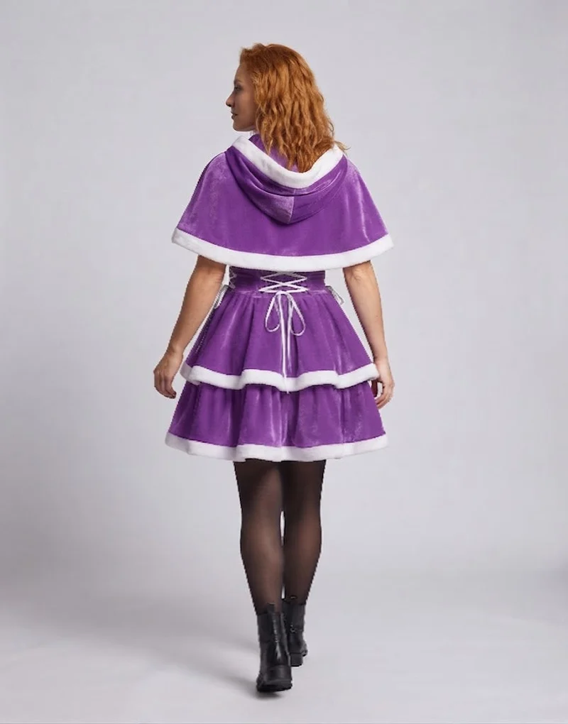 Frauen Festkleid mit Kapuze und Rüschenelementen Nord Taschen