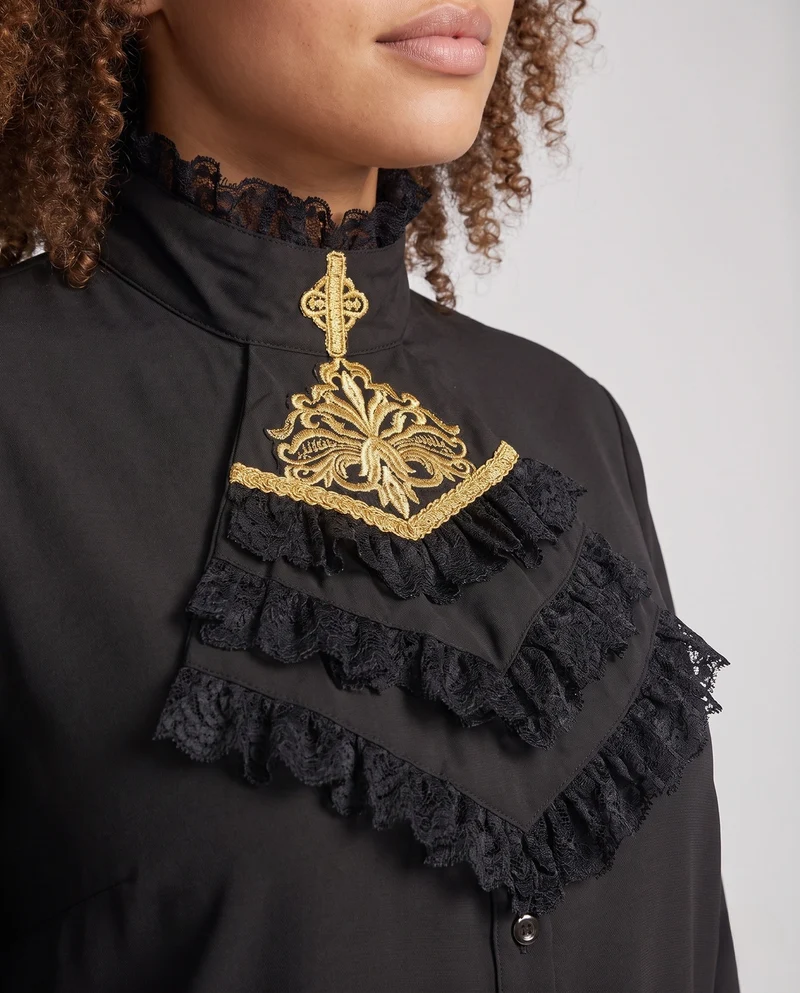 Damen historische Rüschenbluse mit künstlerischen Verzierungen Nord Taschen