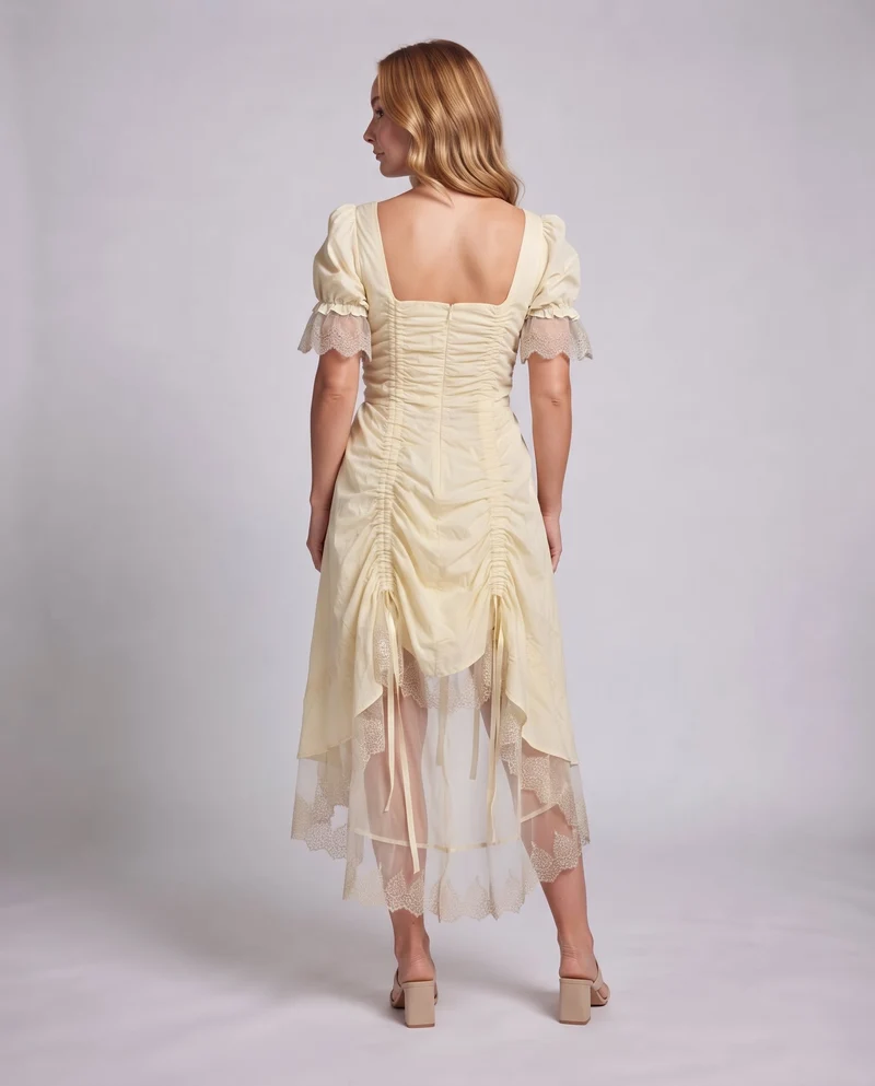 Damenkleid mit Rüschen und Spitzenbesatz Nord Taschen