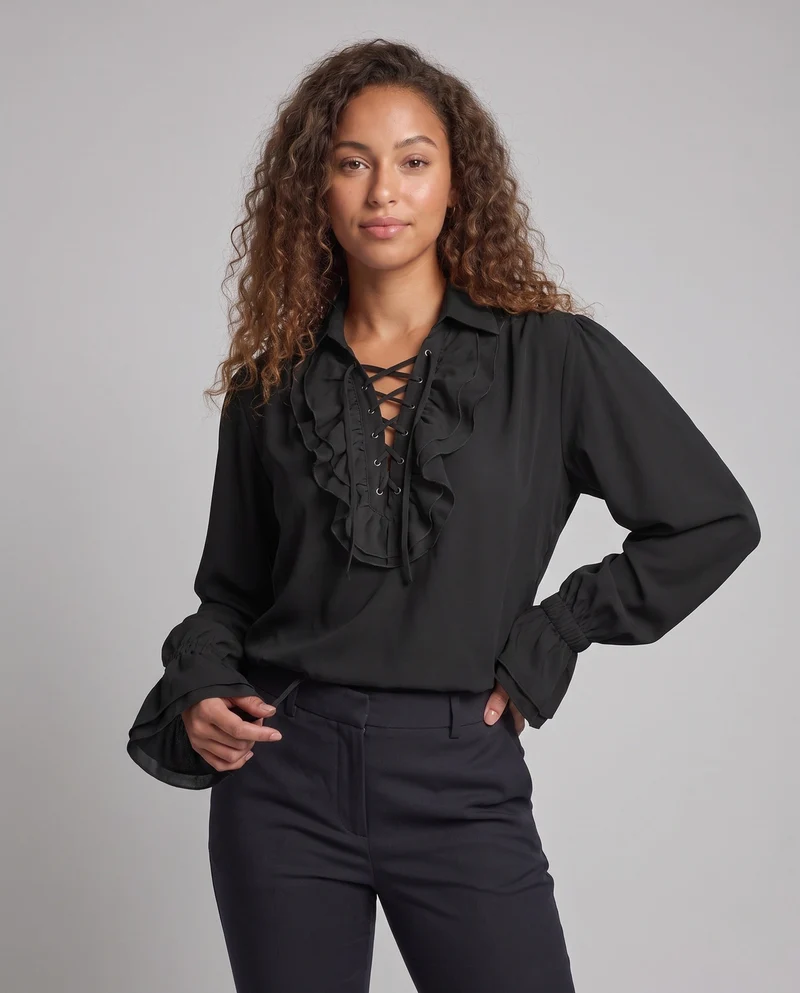 Damen Historisches Rüschenshirt mit eleganter Schnürung Nord Taschen