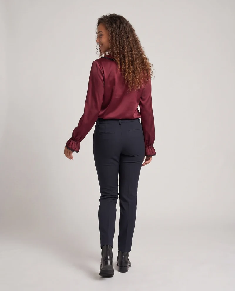 Damen elegante Freizeitbluse mit Rüschendetails und Schnürung Nord Taschen