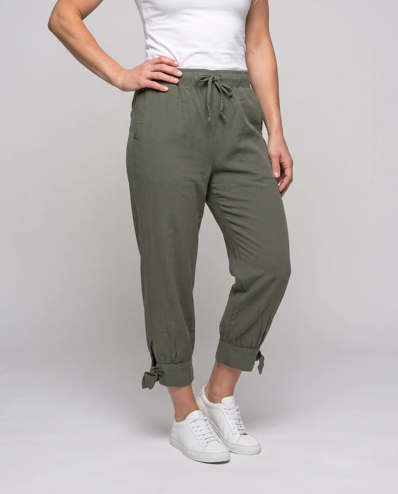 Damen elegante Freizeithosen mit elastischem Bund und seitlichen Schnürdetails Nord Taschen