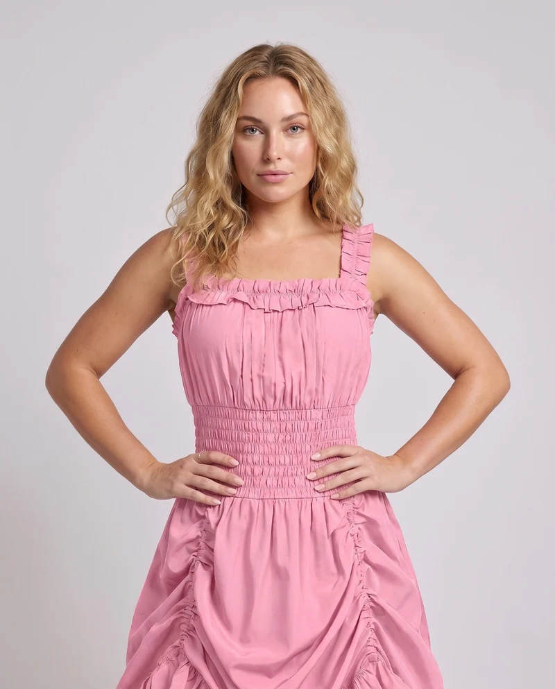 Damen Rüsch Maxi Kleid mit elastischem Oberteil und voluminösem Rock Nord Taschen