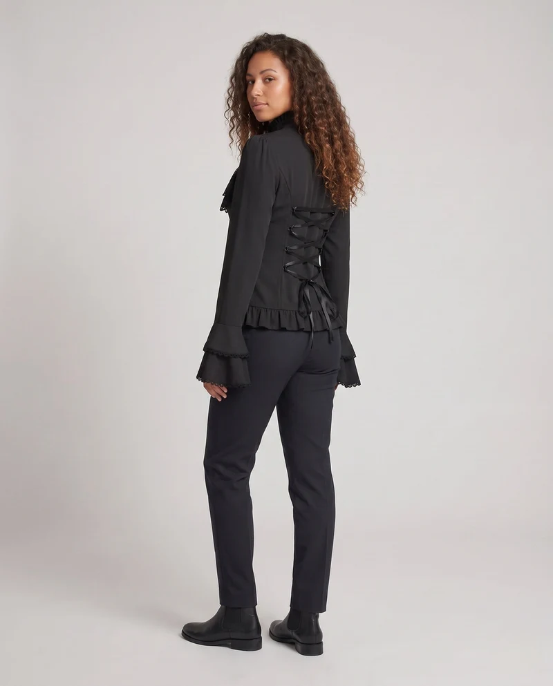 Damen elegante Rüschbluse mit hohem Kragen und Spitzenakzenten Nord Taschen