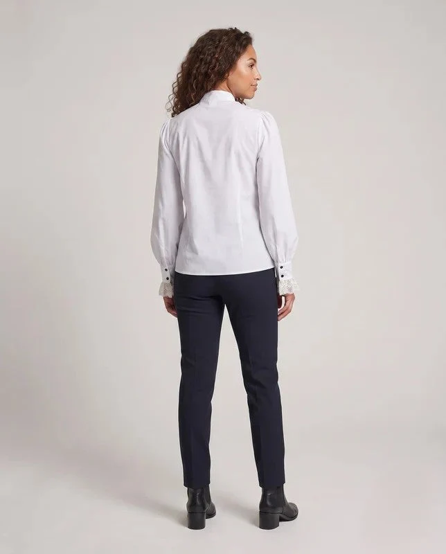 Damen elegante Rüschbluse mit Spitzenakzenten Nord Taschen