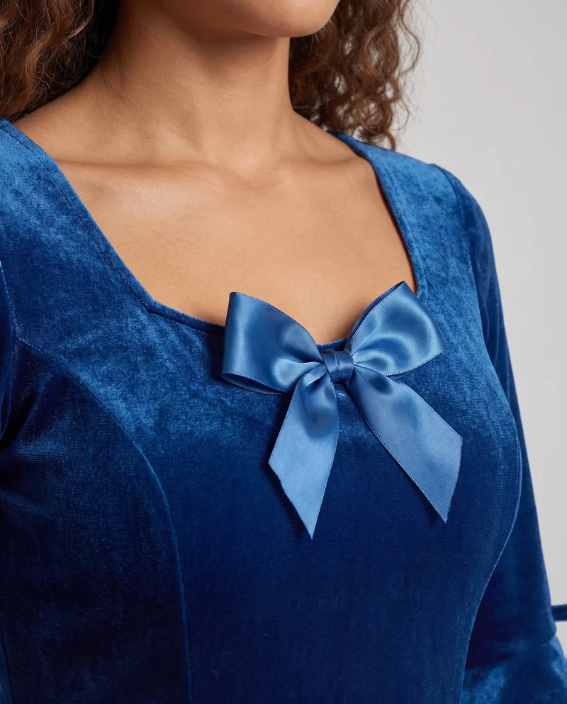 Damen Märchen Ballkleid mit langen Ärmeln und Rüschendetails Nord Taschen