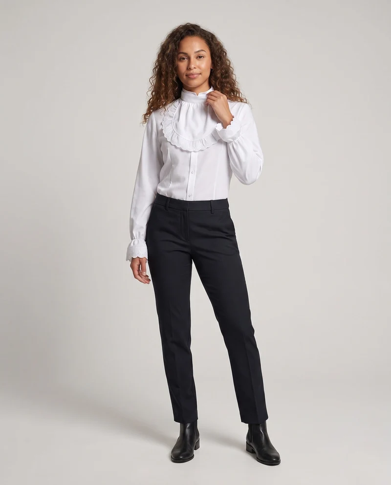 Damenbluse mit Rüschendetails und elegantem Stehkragen Nord Taschen