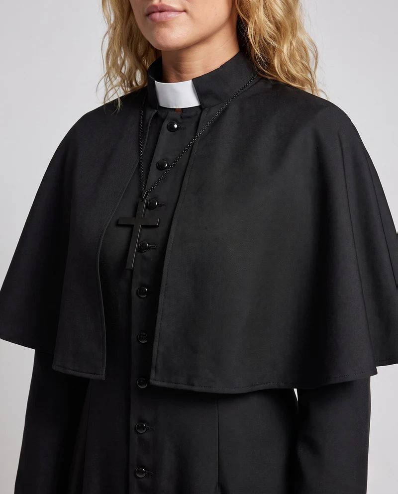 Frauen Priester Kostüm mit elegantem Kapuzen und Kreuz Anhänger Nord Taschen