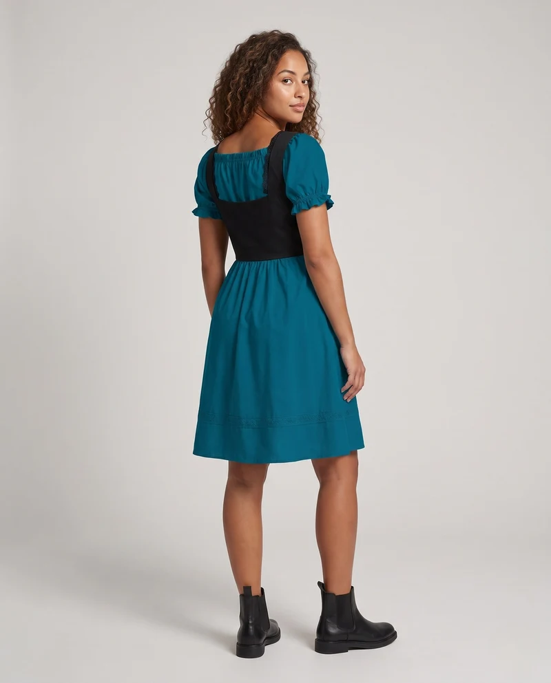 Damen Dirndl mit hochwertiger Handwerkskunst und eleganten Schnürdetails Nord Taschen