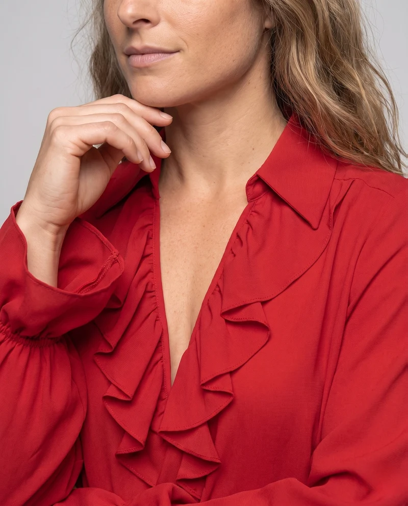 Damen elegante Bluse mit Rüschen und hochtaillierten Hosen Nord Taschen